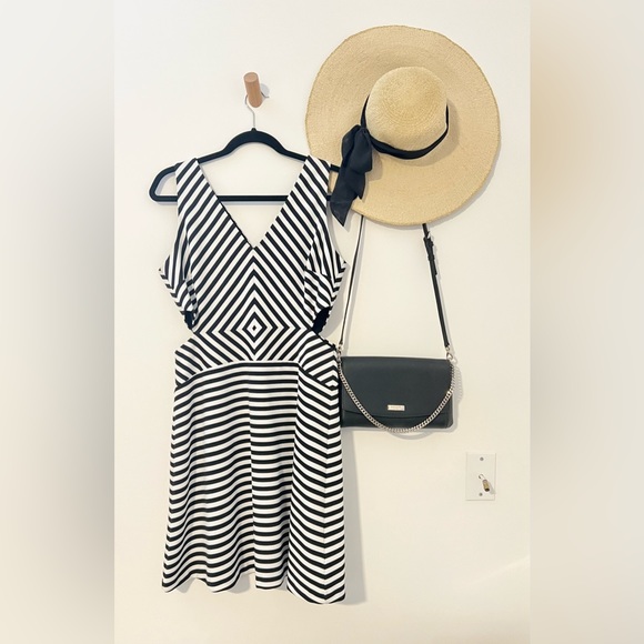 Michael Kors striped dress with cut outs - Picture 3 of 8